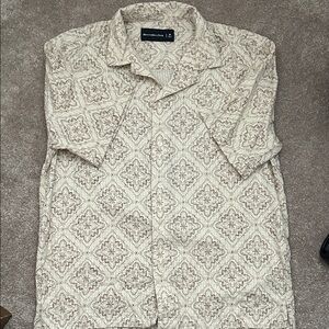 Abercrombie & Fitch Cream Button-Up Shirt with Brown Medallion Print